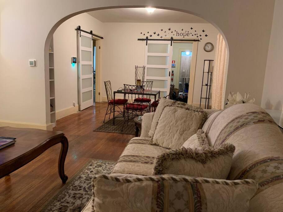 Comfortable 2-Bdrm Spacious Home With Wifi & Patio Indianápolis Exterior foto